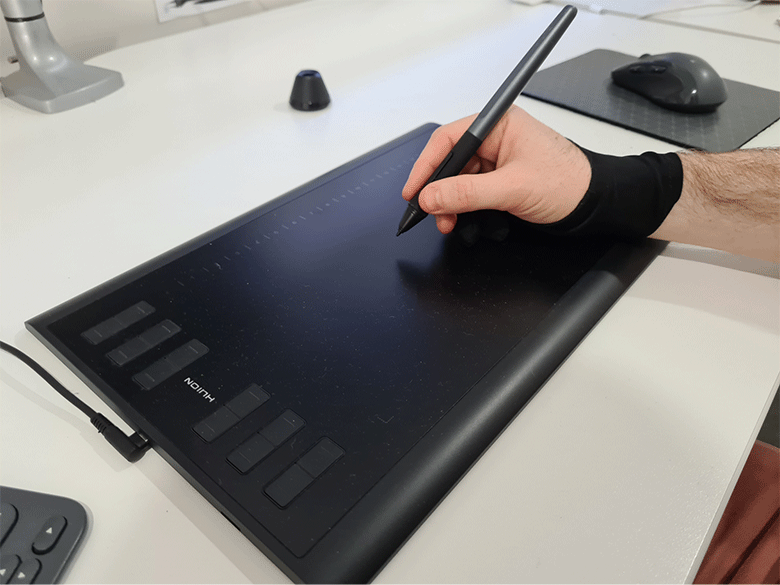 battery-free pen tablet