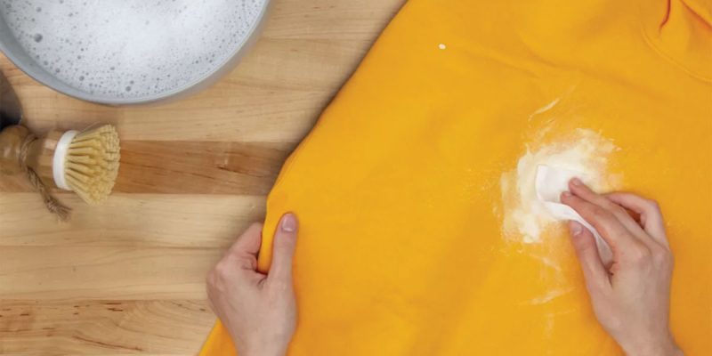 how-to-get-acrylic-paint-out-of-clothes